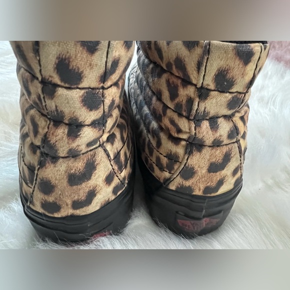 Vans Sk8 Hi Leopard Print Platform Sneakers, 7.5 - Picture 5 of 6